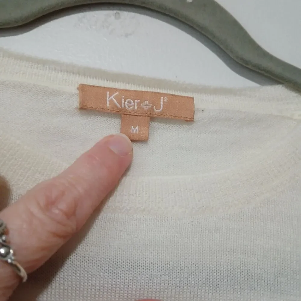 Kier & J Long Sleeve Pullover Knit Sweater 100% Wool Thin Delicate Classic Cream